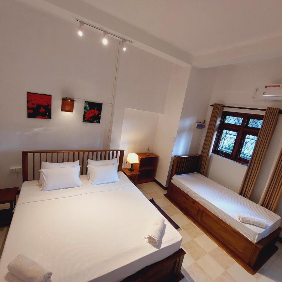Golden Villa Kandy - "Free Pickup From Kandy " מראה חיצוני תמונה
